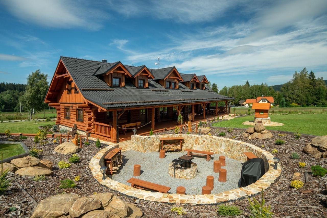 Apartmány Srub Výtoňka Lipno Přední Výtoň Esterno foto